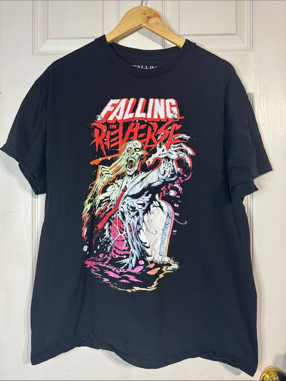 Falling In Reverse T-Shirt - Picture 2 of 5